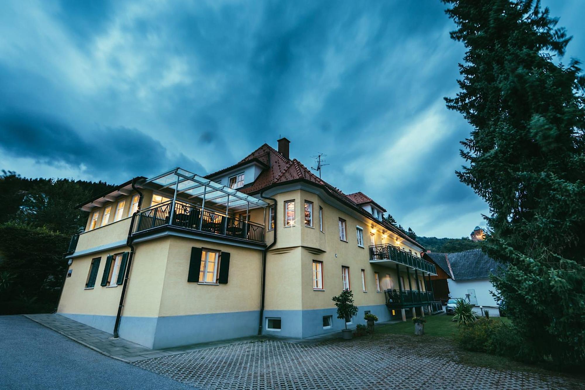 Apartment Im Gruenen Дойчландсберг Экстерьер фото